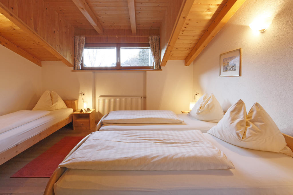 Chalet & Appartement Zingerlehof Trens Campo di Trens Room photo